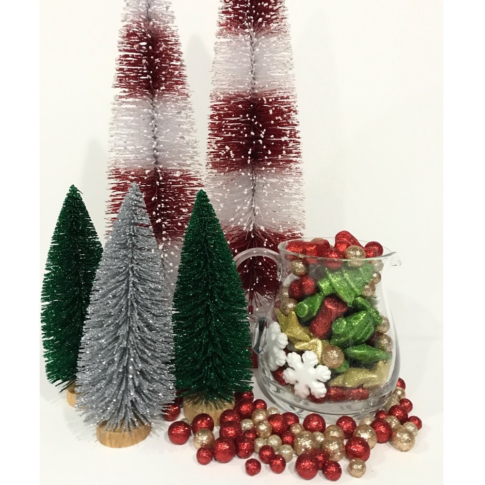 Christmas Bowl Filler Stars Trees Snowflakes Santa Boots Decor - 150 pcs. NEW!